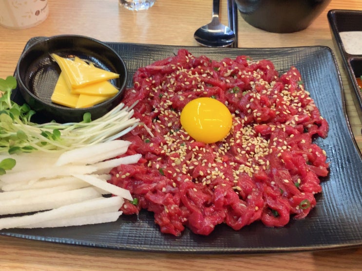  구운동 육회맛집 울돌목육회 다녀와 보았습니다