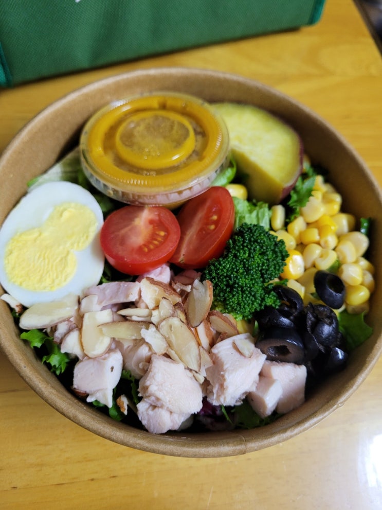  2022년 가든샐러드와 한달시작_1일 탄단지샐러드(248Kcal)