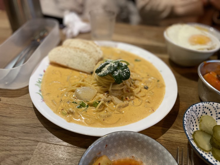  [홍대/합정/상수 윤씨밀방] 함박스테이크/투움바파스타 맛집