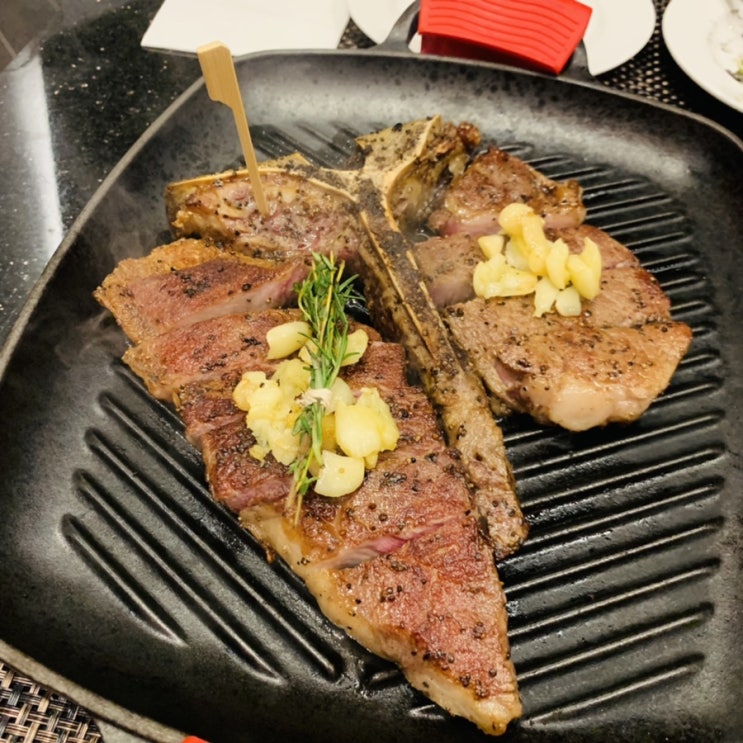  롯데 잠실 에비뉴엘 월드타워 맛집 [엠스테이크하우스] 매드포갈릭 프리미엄 버전 