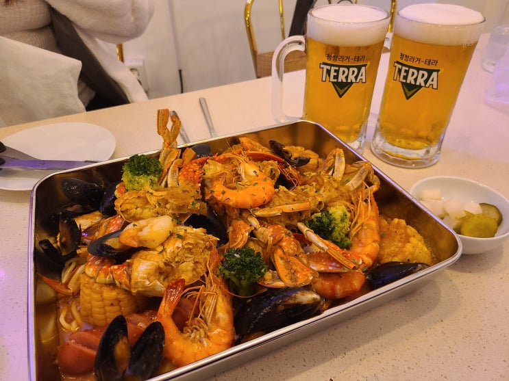  [당감동 해물찜 맛집] 홀리크랩 : 부산에서 미국식 해물찜을 맛볼 수 있는 곳(ft. 반짝 반짝 매력적인 루프탑)(ft. 닭요리)