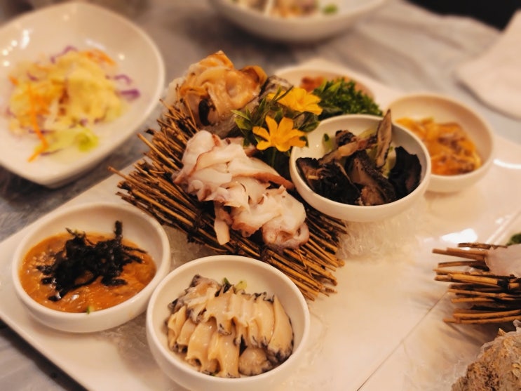  [통영] 3박 4일 겨울여행 2일차2 (드스텔라 카페, 벅수다찌, 통영터널, 서피랑)