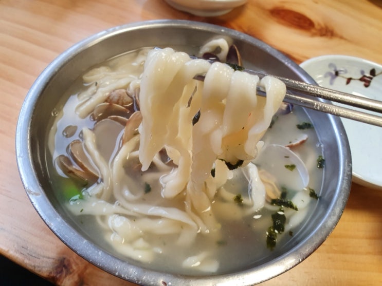 미슐랭 5년 연속 받은 양재역 맛집 임병주산동칼국수