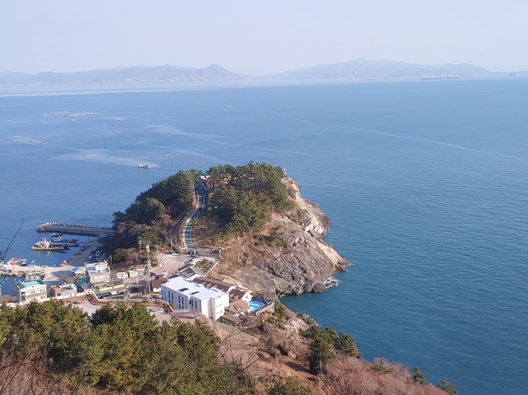 전라남도 여수여행 (항일암 : 일출로 유명한 여수의 대표적인 장소이며 우리나라 4대 해수관음기도처) 전라남도 여수여행 (항일암 : 일출로 유명한 여수의 대표적인 장소이며 우리나라 4대 해수관음기도처)
