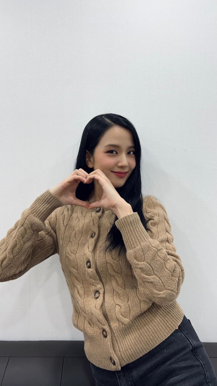 블랙핑크 지수, 생일 기념 어릴 때 사진 공개...태어날 때부터 모태미녀 블랙핑크 지수, 생일 기념 어릴 때 사진 공개...태어날 때부터 모태미녀