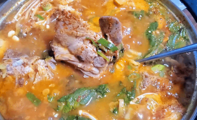  삼전역 맛집 : 잠실 24시 감자탕 해장국 <송파감자탕>