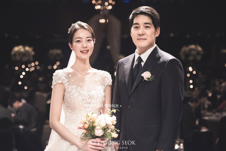  오중석 스튜디오 본식사진 웨딩스냅 셀렉 63컨벤션센터 그랜드볼룸홀 본식앨범 후기
