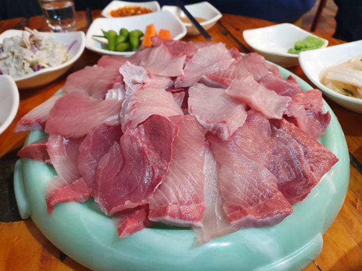  착한 가격의 청량리 모이세 횟집 방어 먹으러 가자