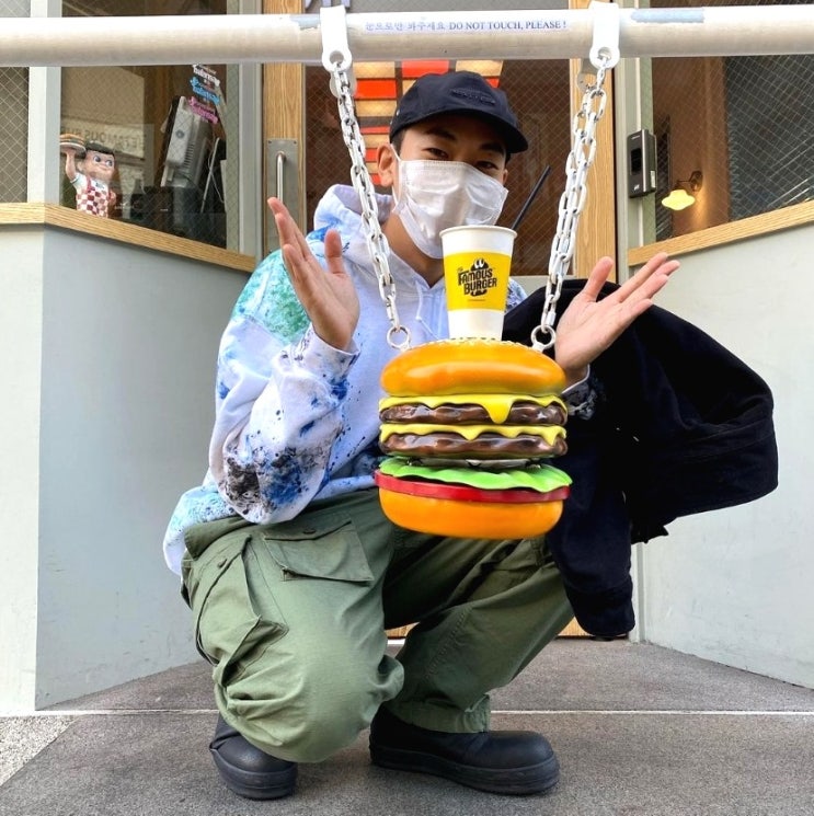  <더페이머스버거> 신사 가로수길 수제버거 맛집 로꼬 햄버거