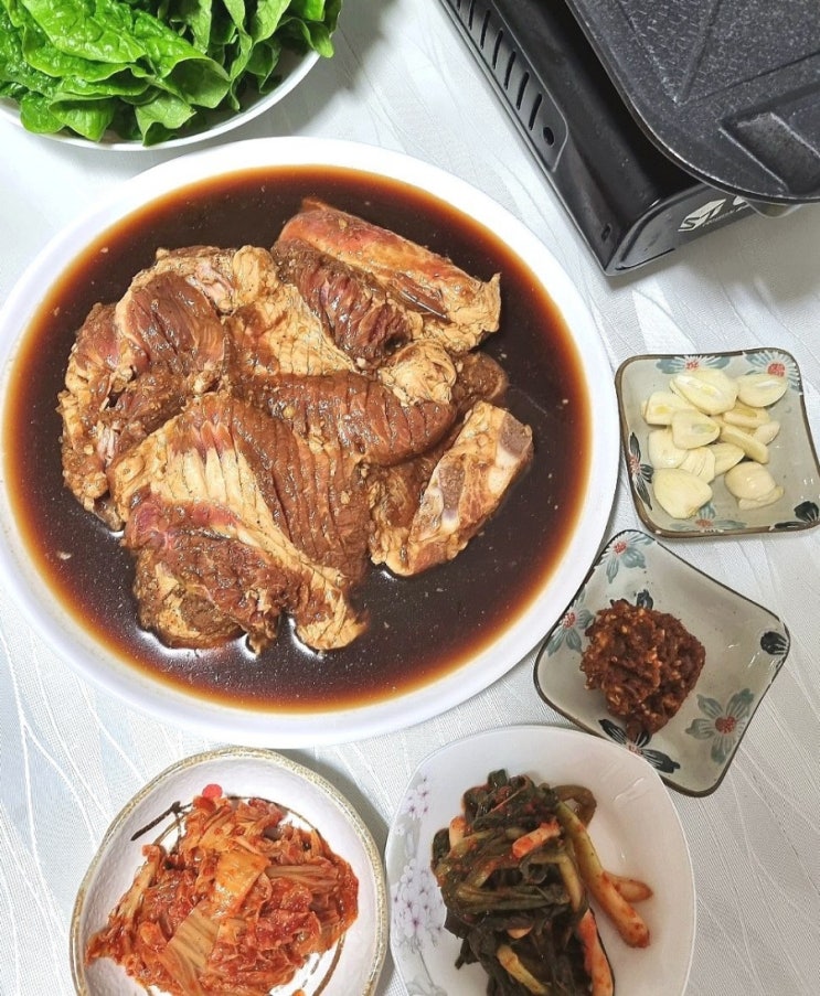양념돼지갈비로 유명한 울산 등대갈비에서 택배왔어요 양념돼지갈비로 유명한 울산 등대갈비에서 택배왔어요