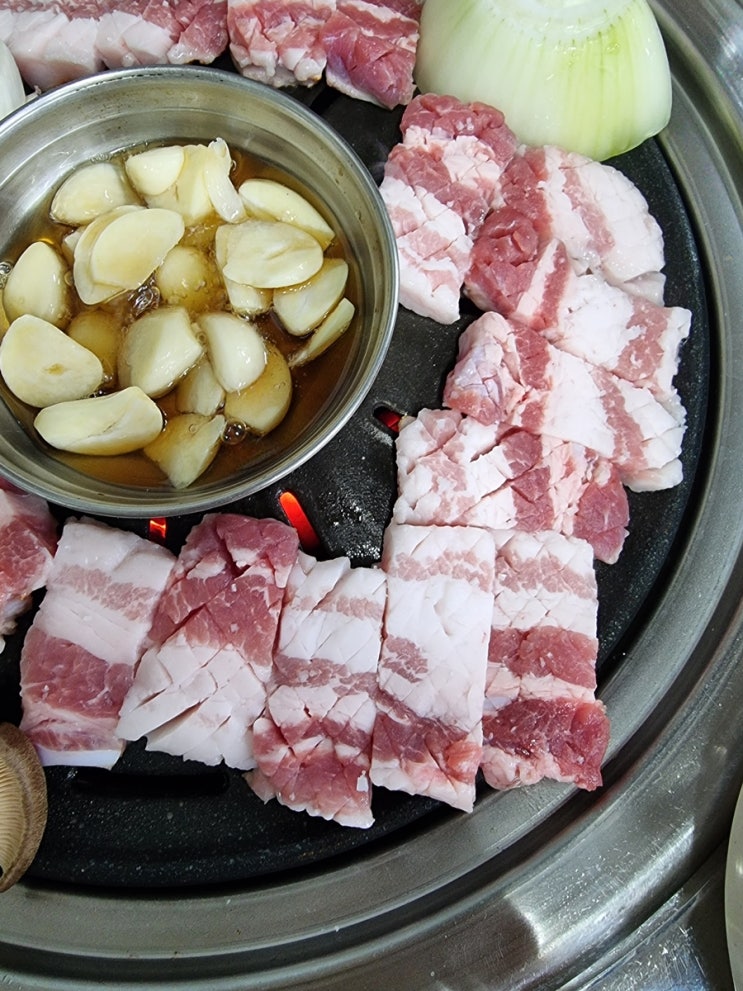  영등포 문래동 고깃집 칼집삼겹살 맛있는 진성숯불생고기