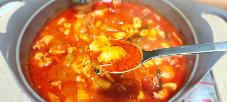  곱창전골을 집에서 간편히 밀키트로 즐겨보는 방법