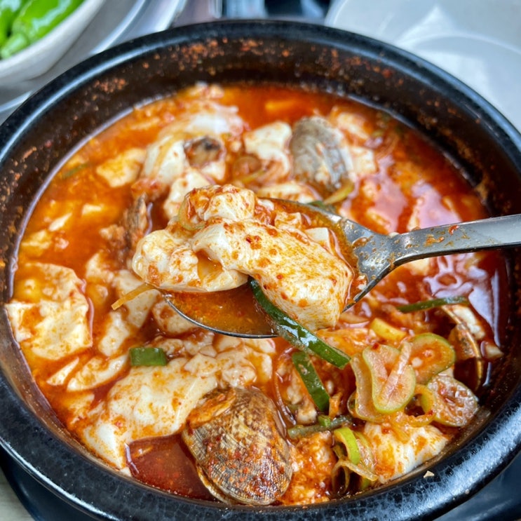  가평 설악 위곡리 맛집, 홍뚝이네 뼈해장국 1인 메뉴 정복기 [주차가능]