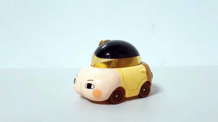 TOMICA 162 엉덩이 탐정 드림토미카를 구입하였다.