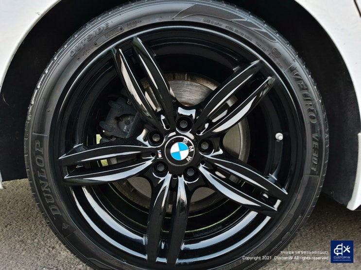 BMW 530d 휠수리 후 블랙유광 휠도색