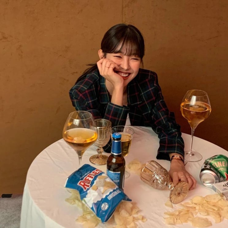 배우 고원희, 병원복 입고 혹 제거 수술 소식 직접 알려 (ft.11자 복근에 시선 강탈) 배우 고원희, 병원복 입고 혹 제거 수술 소식 직접 알려 (ft.11자 복근에 시선 강탈)