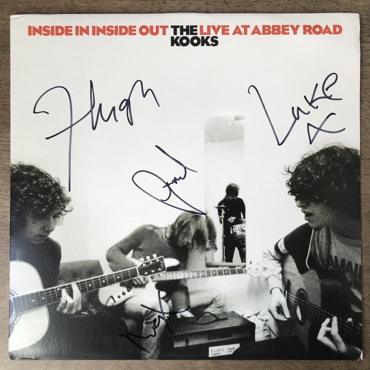  [LP, 엘피] The Kooks(더 쿡스) – Inside In Inside Out Live At Abbey Road (싸인반(?), 블랙 바이닐)