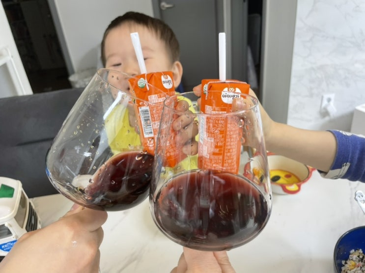  배달로 먹어 본 랍스타 버터구이 세트.
