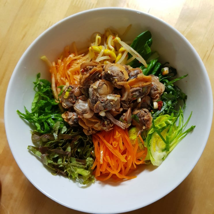 야채 듬뿍 꼬막비빔밥 넘 맛있어요^^