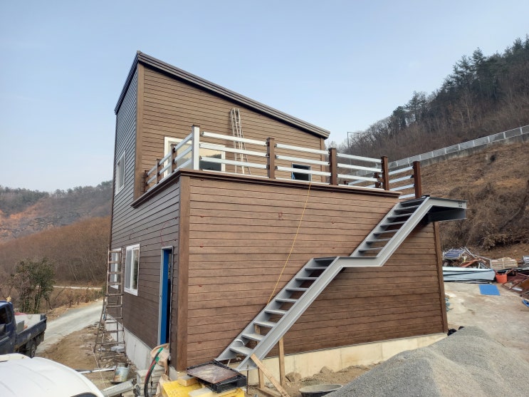  전원주택 알루미늄 노브라켓 난간 시공