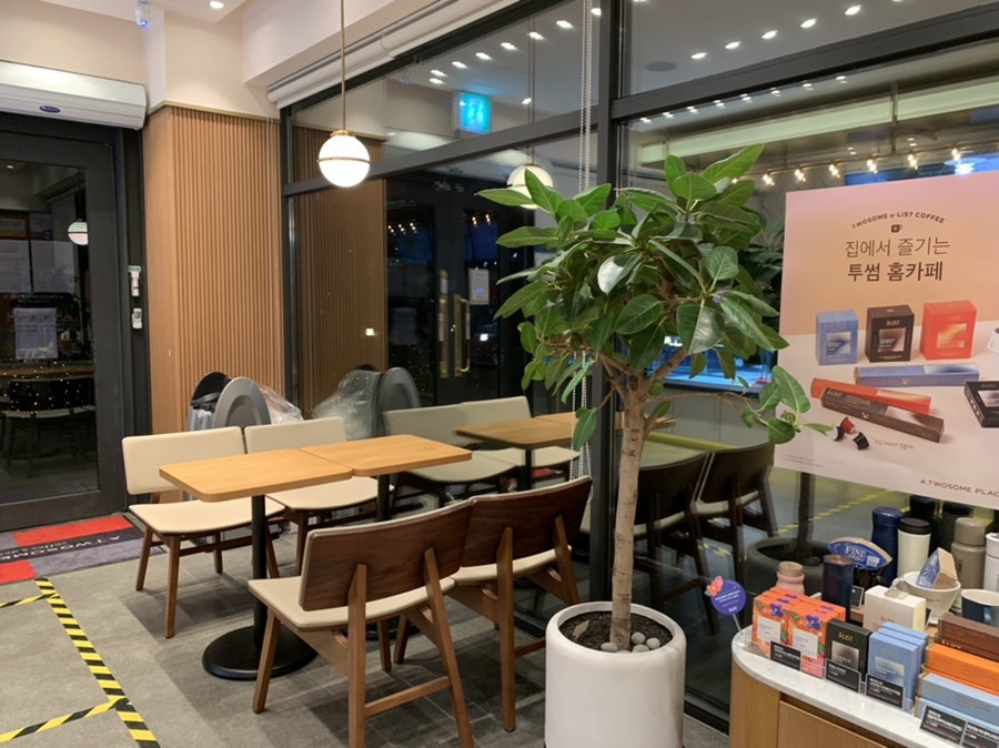 투썸플레이스 원주문막점 사진 6