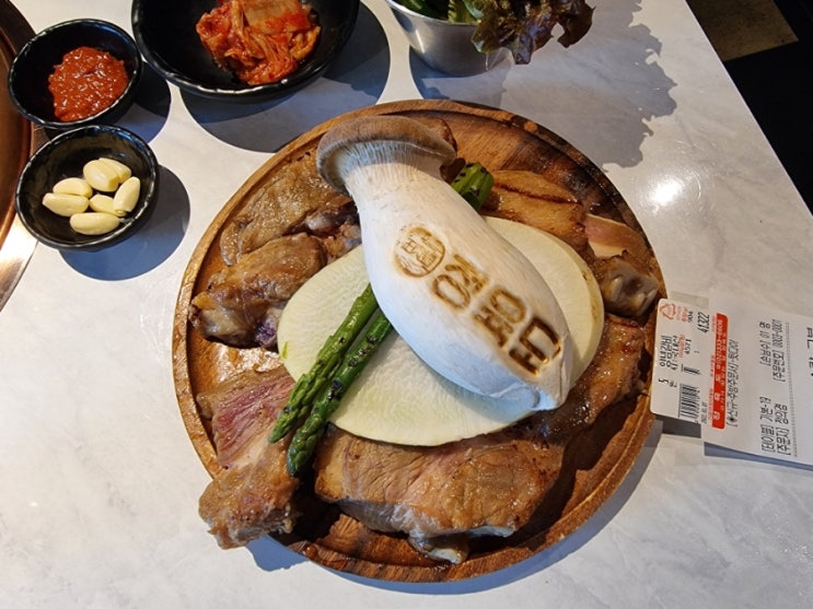 합정역 고기집 정육도 맛있는 돼지갈비 먹고왔어요.