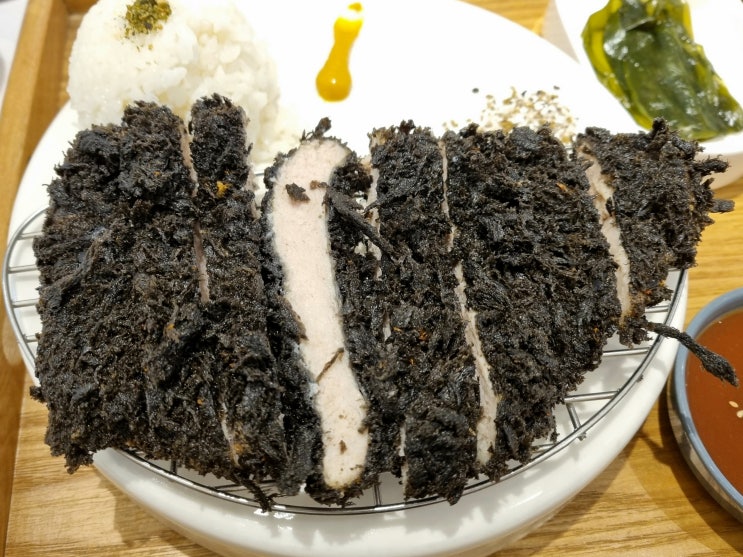  천왕 카츠랑 :: 명이나물에 싸먹는 겉바속촉 돈카츠