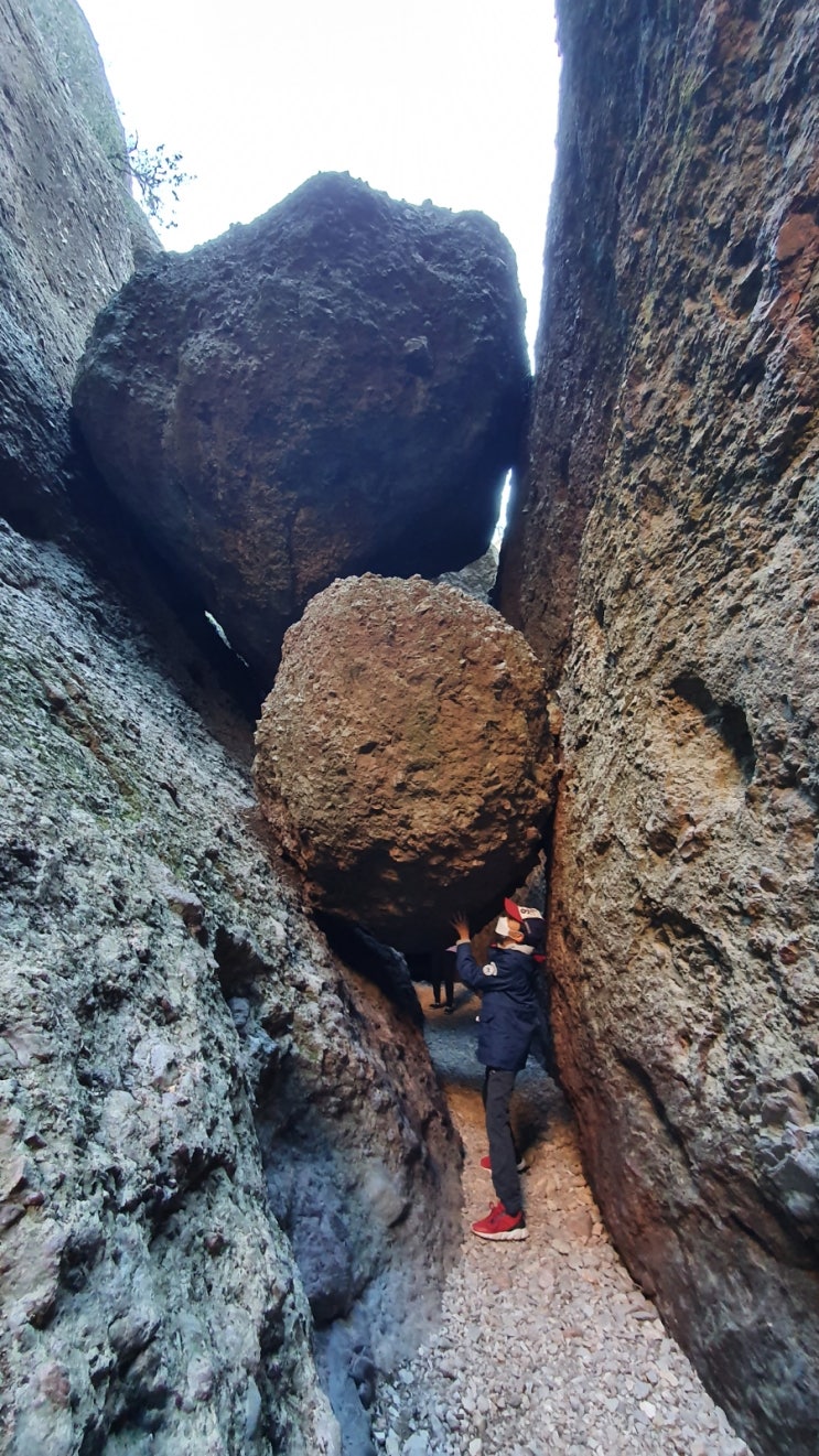 피너클스 아이들과 떠나는 미로 동굴 탐험  피너클스 서쪽 발코니스 케이브 Pinnacles  Balconies Caves