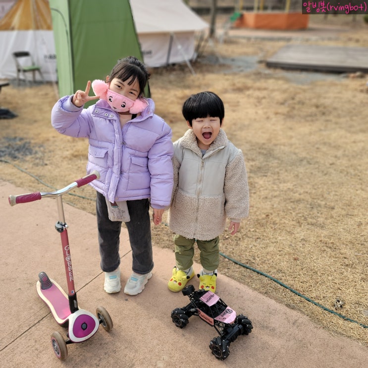  오랜만에 영상 기온의 겨울 캠핑으로 RC카 놀이 그리고 캠핑 음식으로 노브랜드 급냉 목심과 낙곱새 [22년 1주차-2]