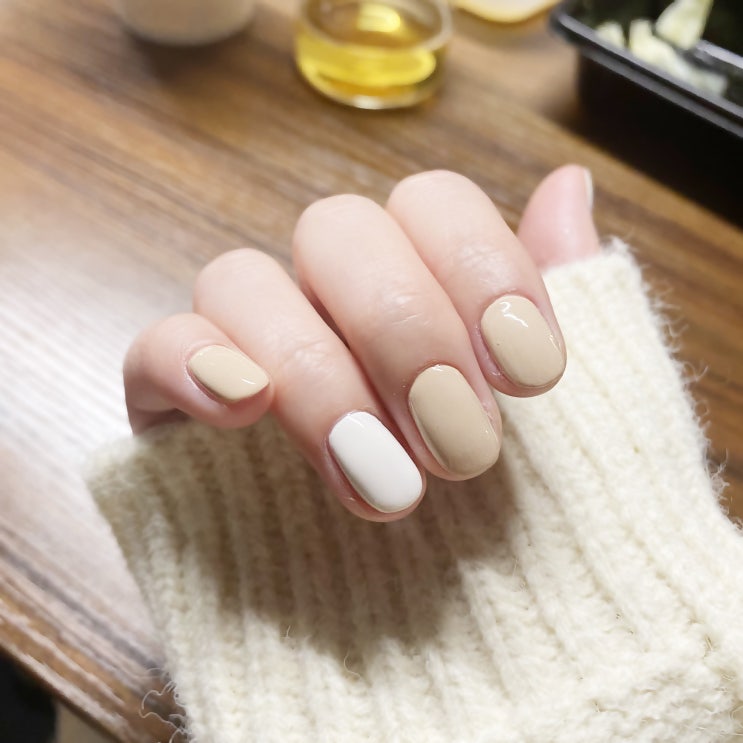 광주 쌍촌동네일 :: 다예네일에서 심플하게 투톤컬러 했어요 광주 쌍촌동네일 :: 다예네일에서 심플하게 투톤컬러 했어요