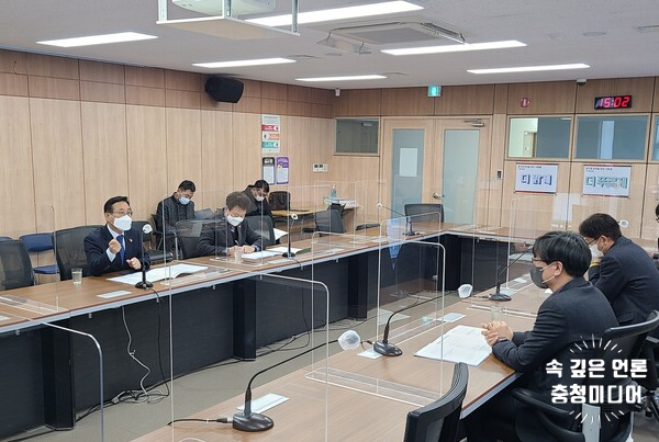  [충청미디어] 괴산군 "신기 의료폐기물 시설 허가신청 기간 연장 불허해달라"
