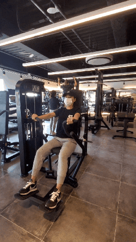  <경성대pt 유니크짐>첫입문헬린이의 가슴운동 꿀꿀팁!!푸시업 체스트 프레스 펙댁플라이 하는법