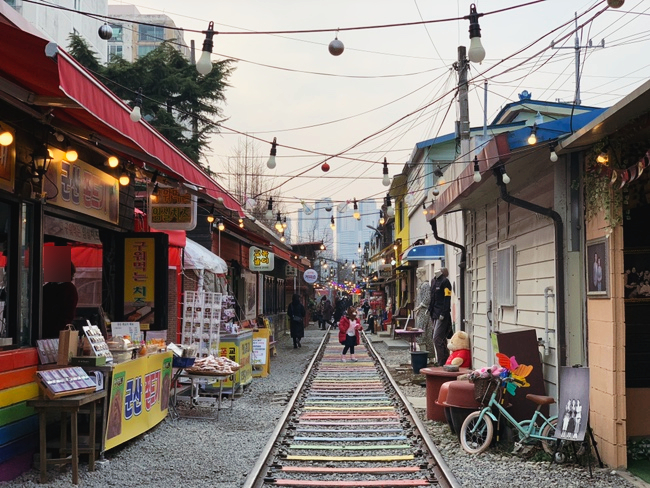  군산 근대역사체험공간/동국사/초원사진관/철길마을/군산세관/옥녀교차료/새만금방조제 - 군산 가볼만한곳! 당일치기여행!