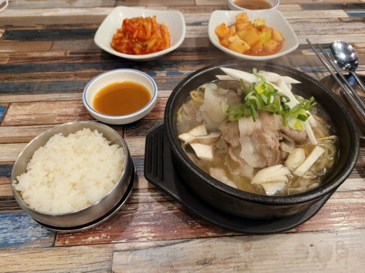 담백한 국물요리가 땡길때_제주 탑해장국