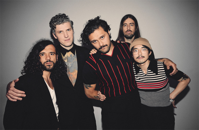  Gang of Youths, 새로운 음악 'in the wake of your leave' 영상