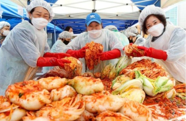 환구시보 “김치, 반찬일 뿐이고 한국인 눈에만 세계 최고 발명품”...논란 일파만파