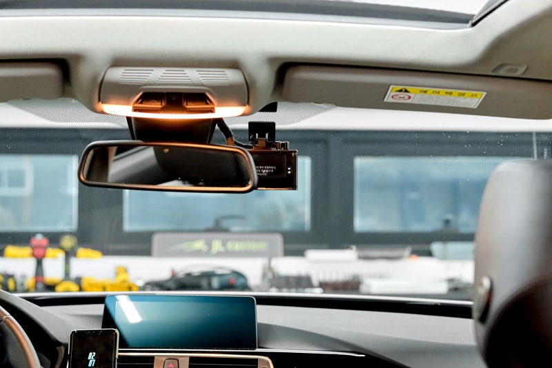 하남 초이로 / 아이나비 QXD7000 블랙박스 장착 / BMW / 3시리즈