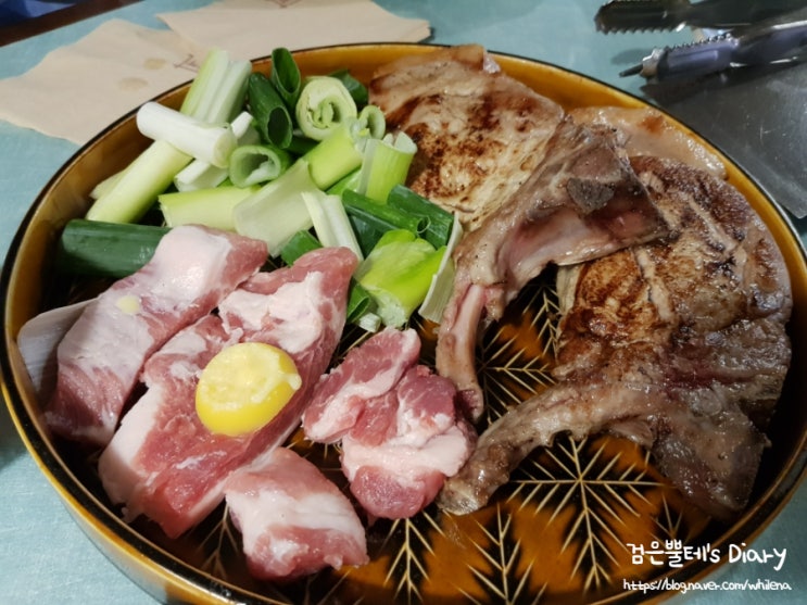 [송리단길] 줄서서 먹을만큼 맛있는 돼지고기 맛집 '고도식' 후기(알등심, 천겹살, 대파볶음밥, 얼큰 순두부찌개)