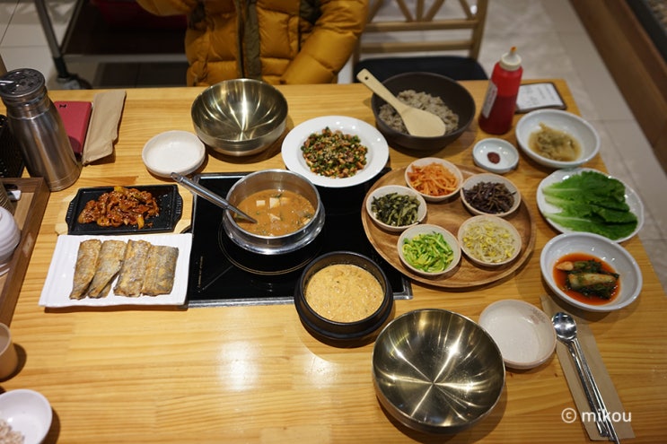 일산 백석동 맛집 깔끔한 봄이보리밥