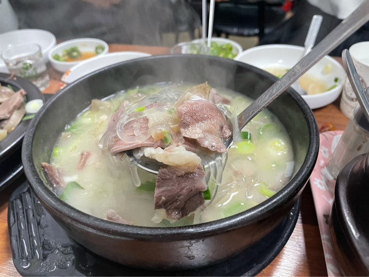  성남 중원구 성남동 : 모란역 : 장터식당 : 소머리국밥 소머리수육 맛집 : 모란시장 국밥맛집 : 식객허영만의 백반기행 맛집
