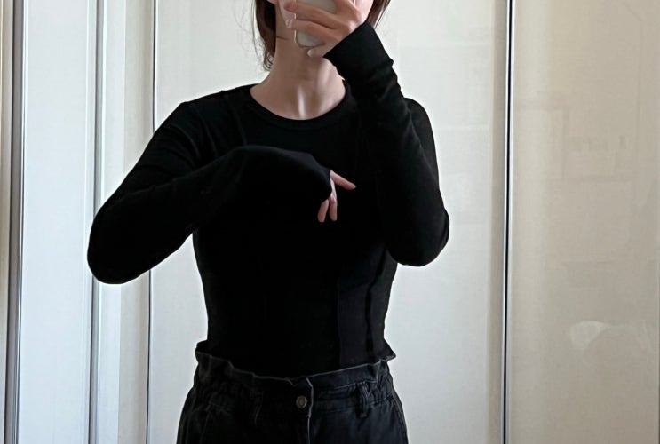 여성이너티 더 끌레르의  기본 라운드 스판티로 코디까지 완벽