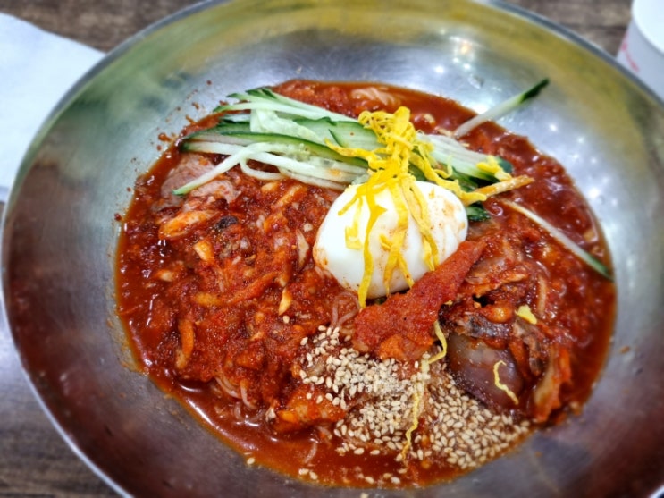  3일차 부산여행(춘하추동밀면, 할리스커피)