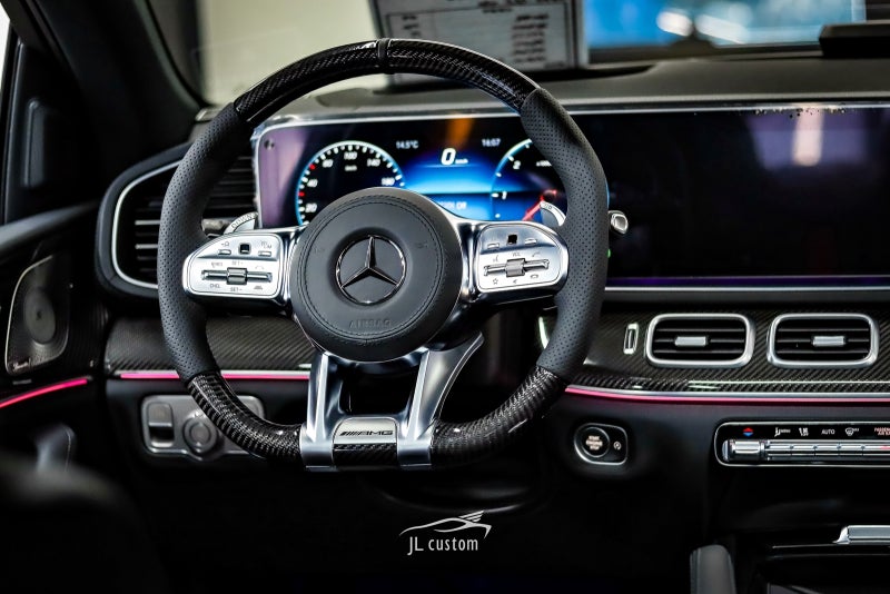 하남 초이로 / AMG 커스텀 핸들, 레드 안전벨트, 실내 풀 카본 트림 커스텀  / 벤츠 / GLE-클래스