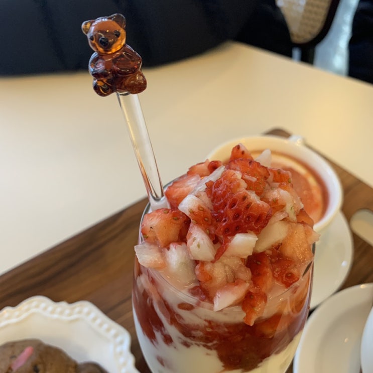  구미 형곡동 [카페그곳에] 딸기스무디&자몽티 마시고 왔어요:)