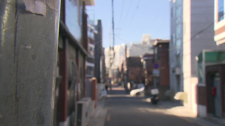 은평구 반지하방 살던 13살 아이…“출생신고한 적 없다” 은평구 반지하방 살던 13살 아이…“출생신고한 적 없다”