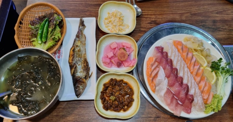  발산역 횟집 배진수어시장에서 맛집 데이트했는데 물회가 맛있어요