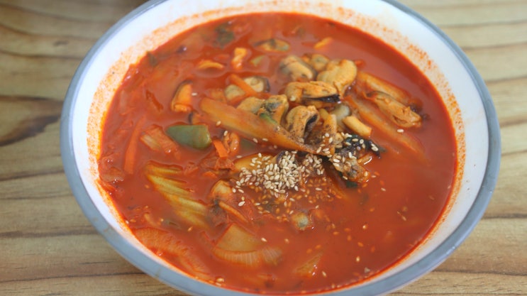  강릉 짬뽕 맛집 원조강릉교동반점 본점 해물 가득 스트레스 풀리는 매콤한 맛의 교동짬뽕 추천