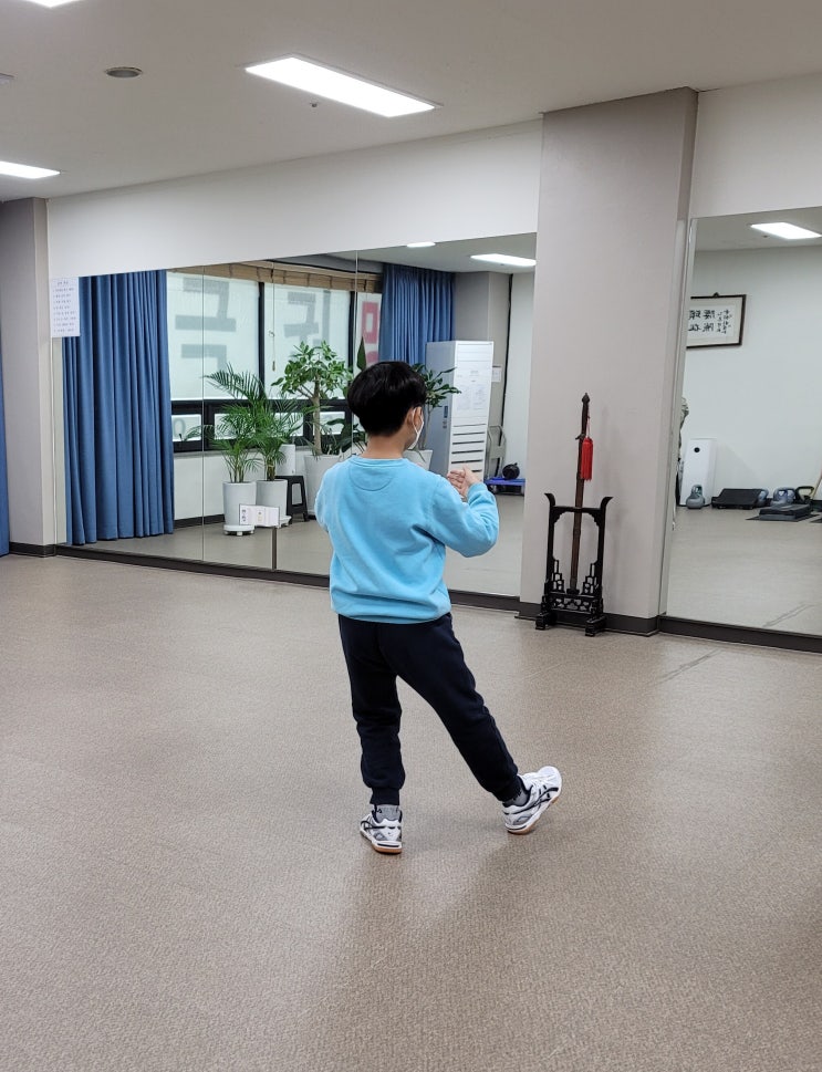  양가 태극권 기본공, 초등학교 3학년 상보 수업 중