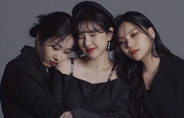 '신인 걸그룹' 비비지(VIVIZ), 여자친구 출신 2월 데뷔하는 은하-신비-엄지 프로필 '신인 걸그룹' 비비지(VIVIZ), 여자친구 출신 2월 데뷔하는 은하-신비-엄지 프로필