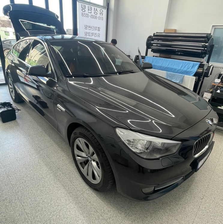  대전 블랙박스설치 전문점 유성틴팅을 공주에서 찾아오신 BMW 5GT 차량